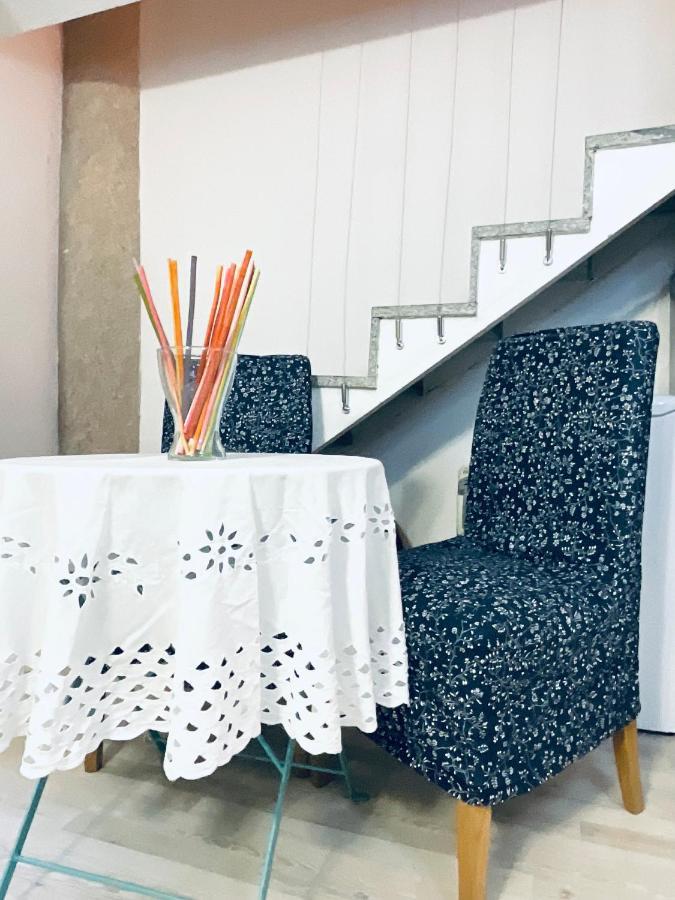 Apartment In 3 Minutes From Duomo Ingresso Via Dei Piatti 밀라노 외부 사진