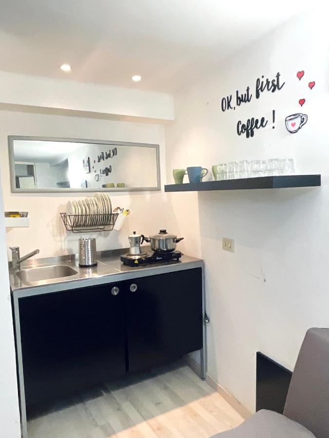 Apartment In 3 Minutes From Duomo Ingresso Via Dei Piatti 밀라노 외부 사진
